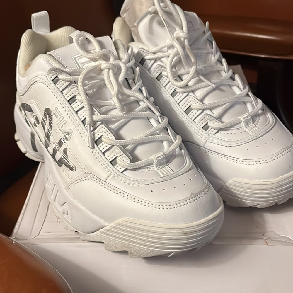 Fila good Condition size 9 - Picture 2 of 12